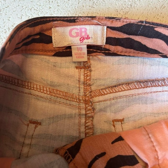 Gianni Bini Girls Orange Tiger-Print Denim Mini Skirt | Size 10 - Picture 3 of 6